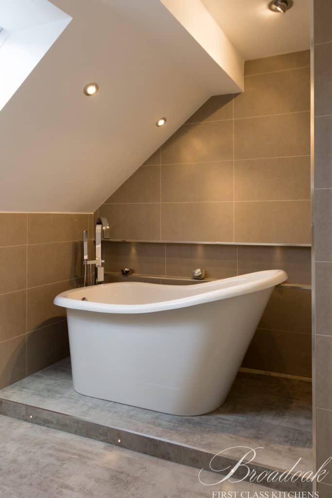 Slipper Bath fitted bathroom by Broadoak
